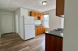 585 Winchester Ave, New Haven, CT 06511 - Photo 2