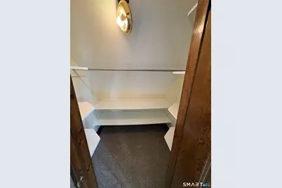 689 Maplewood Avenue, Bridgeport, CT 06605 - Photo 8