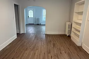 29 Lincoln Pl, Bristol, CT 06010 - Photo 2