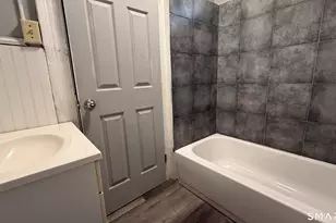 500 Carroll Ave, Bridgeport, CT 06607 - Photo 4