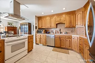 12 Spindle Hill Rd, Wolcott, CT 06716 - Photo 4