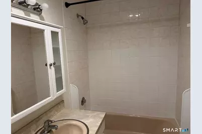 1274 East Main Street #D12, Meriden, CT 06450 - Photo 14