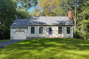 23 Country Village Ln, Clinton, CT 06413 - Photo 2