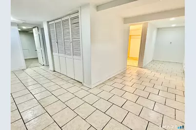 85 Avery Street #(Whole House), Stamford, CT 06902 - Photo 16