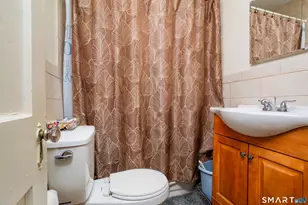 109 Oaklawn Ave, Stamford, CT 06905 - Photo 22