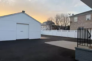 85 Avery St, Stamford, CT 06902 - Photo 16