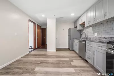 360 Vincellette Street, Bridgeport, CT 06606 - Photo 10