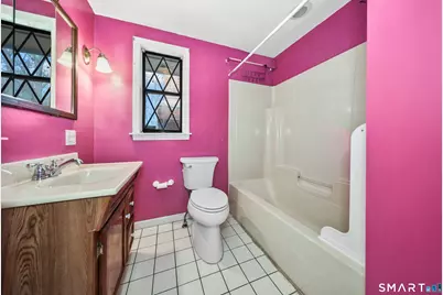 360 Vincellette Street, Bridgeport, CT 06606 - Photo 32