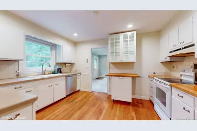 305 Westport Turnpike, Fairfield, CT 06824 - Photo 6