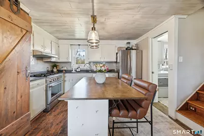 102 Scantic Road, East Windsor, CT 06088 - Photo 6