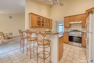 5 Quail Hollow, Enfield, CT 06082 - Photo 8