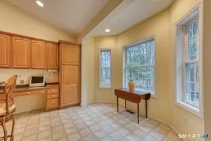 5 Quail Hollow, Enfield, CT 06082 - Photo 4