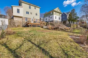 131 Norwood Ave, New London, CT 06320 - Photo 40