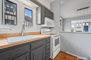 678 Savin Ave, West Haven, CT 06516 - Photo 2