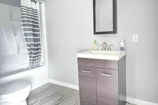 33 Pond St, Naugatuck, CT 06770 - Photo 6