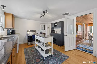 13 Hopmeadow Street, Simsbury, CT 06089 - Photo 2