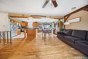 29 Bosse Rd, Waterbury, CT 06704 - Photo 8