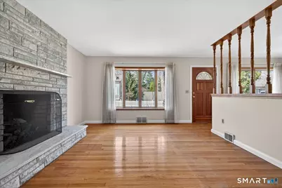 47 Barrett Street, Hamden, CT 06517 - Photo 4