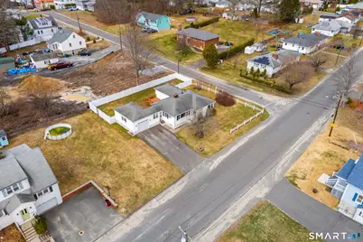 215 Wesley Street, Waterbury, CT 06708 - Photo 18