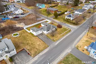 215 Wesley St, Waterbury, CT 06708 - Photo 18