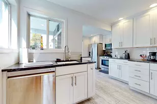 46 East Ave, Milford, CT 06460 - Photo 6