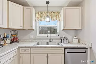 291 Dow Rd, Plainfield, CT 06374 - Photo 10