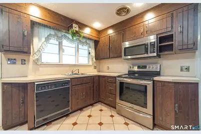 1603 Hartford Turnpike, North Haven, CT 06473 - Photo 12