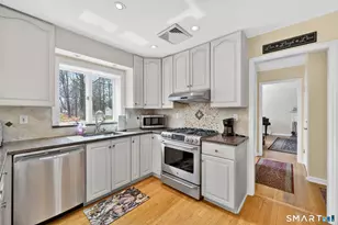 20 Kitcher Ct, Trumbull, CT 06611 - Photo 16