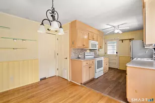 215 Monroe St, East Hartford, CT 06118 - Photo 12