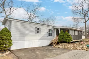 55 Mountainview Rd, East Hampton, CT 06424 - Photo 4