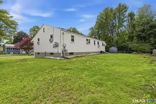 17 Pioneer Dr, Enfield, CT 06082 - Photo 2