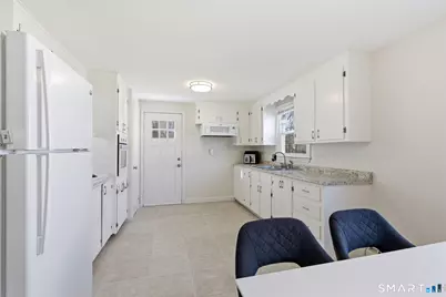 17 Pioneer Drive, Enfield, CT 06082 - Photo 8
