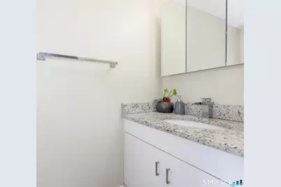 1414 Whitney Avenue #D2, Hamden, CT 06517 - Photo 8
