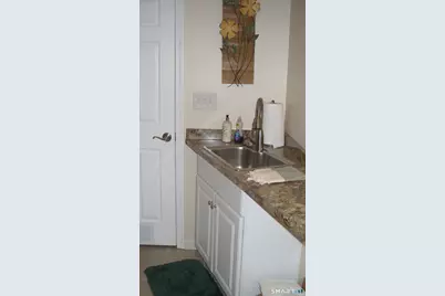 30 Lucy Street, Hamden, CT 06514 - Photo 18