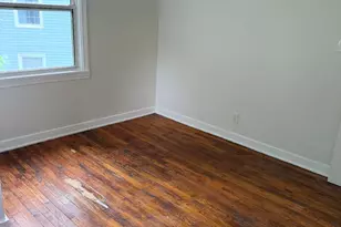 13 Valley Pl N, New Haven, CT 06515 - Photo 4