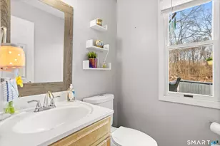 40 Sullivan Pl, Bridgeport, CT 06610 - Photo 12