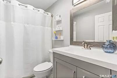 40 Sullivan Place, Bridgeport, CT 06610 - Photo 14