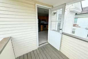 31 Beecher Ave, Waterbury, CT 06705 - Photo 10