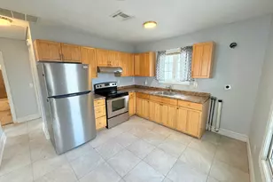 31 Beecher Ave, Waterbury, CT 06705 - Photo 8