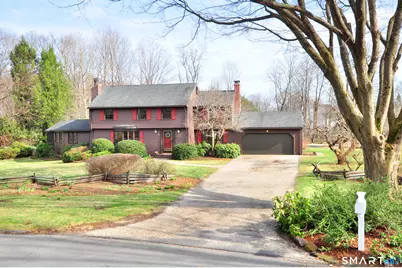 14 North Drive, Simsbury, CT 06070 - Photo 1