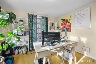 4 Hilltop Rd, New Haven, CT 06515 - Photo 12