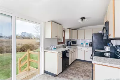 18 Thompson Lane, Old Saybrook, CT 06475 - Photo 8