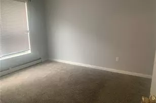 10 Elro St, Manchester, CT 06040 - Photo 6