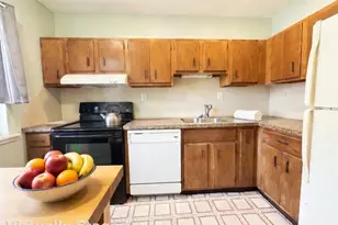 525 Asbury Ridge, Shelton, CT 06484 - Photo 4