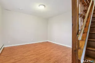 41 Fountain St, Norwich, CT 06360 - Photo 4