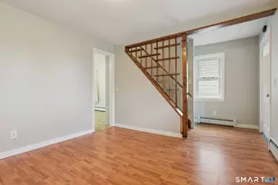 41 Fountain St, Norwich, CT 06360 - Photo 4