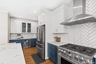 16 Melrose Dr, Cheshire, CT 06410 - Photo 8