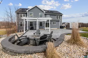 16 Melrose Dr, Cheshire, CT 06410 - Photo 2