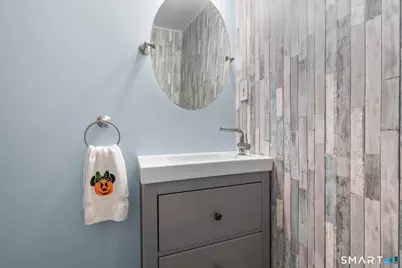 30 Dee Lane, Stamford, CT 06902 - Photo 22