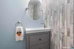 30 Dee Ln, Stamford, CT 06902 - Photo 22